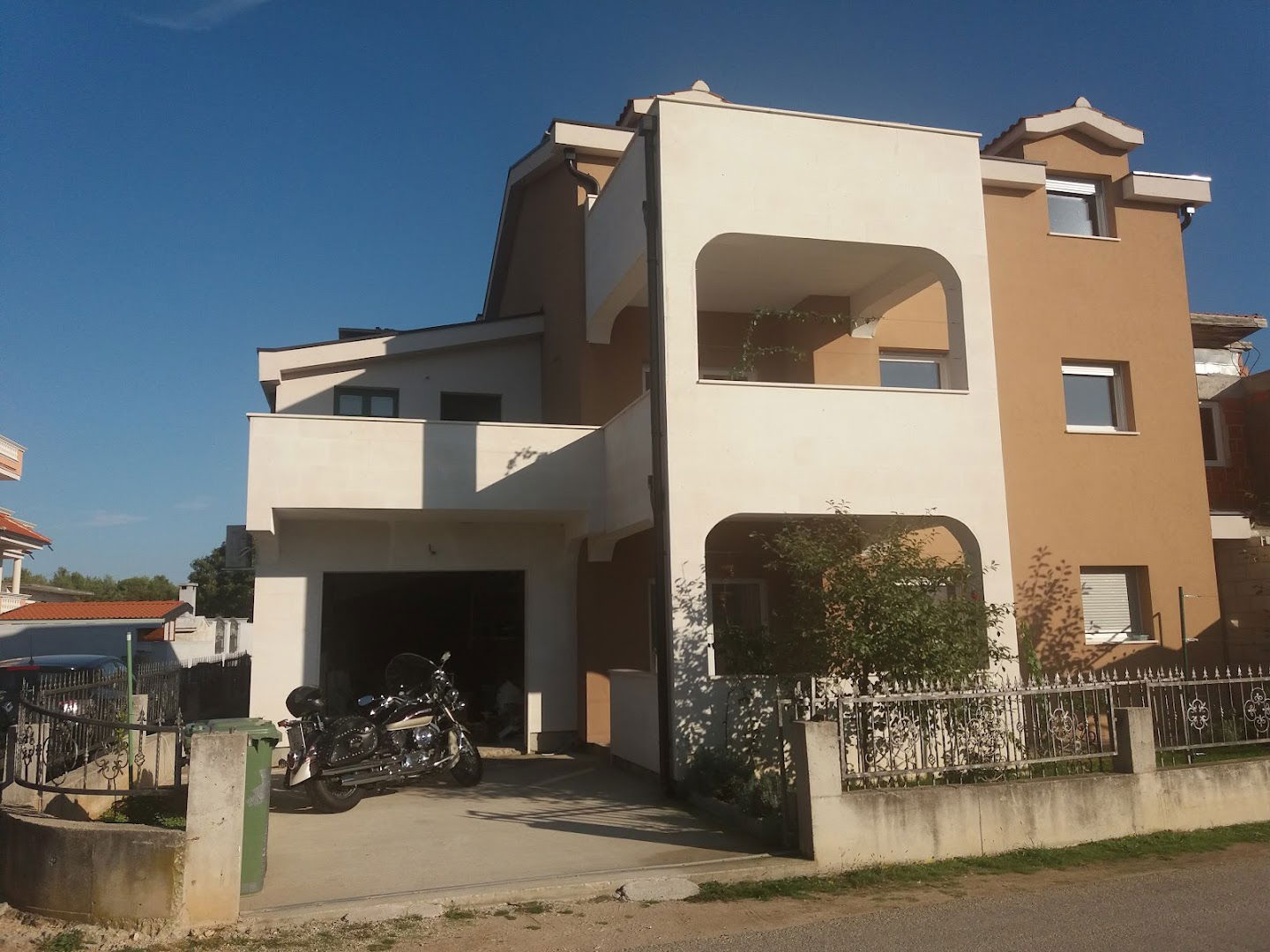 Vila Marjanović Zatonska 64C Vodice