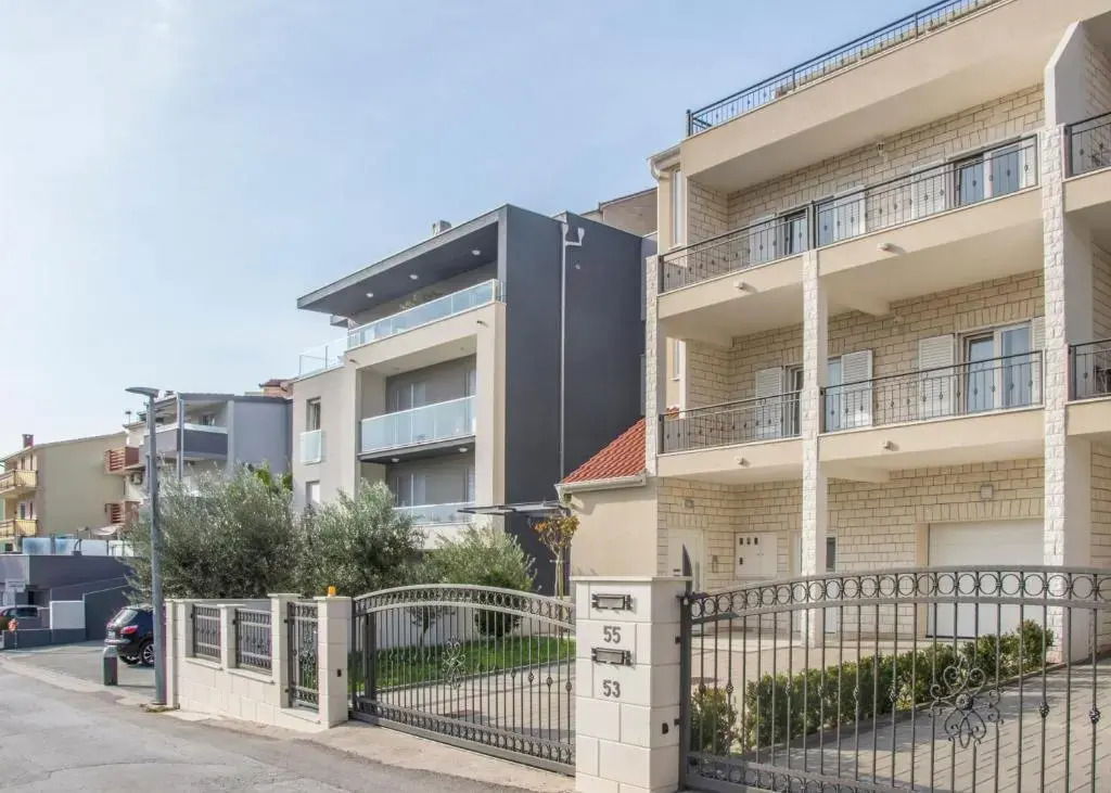 Relax Inn Apartments