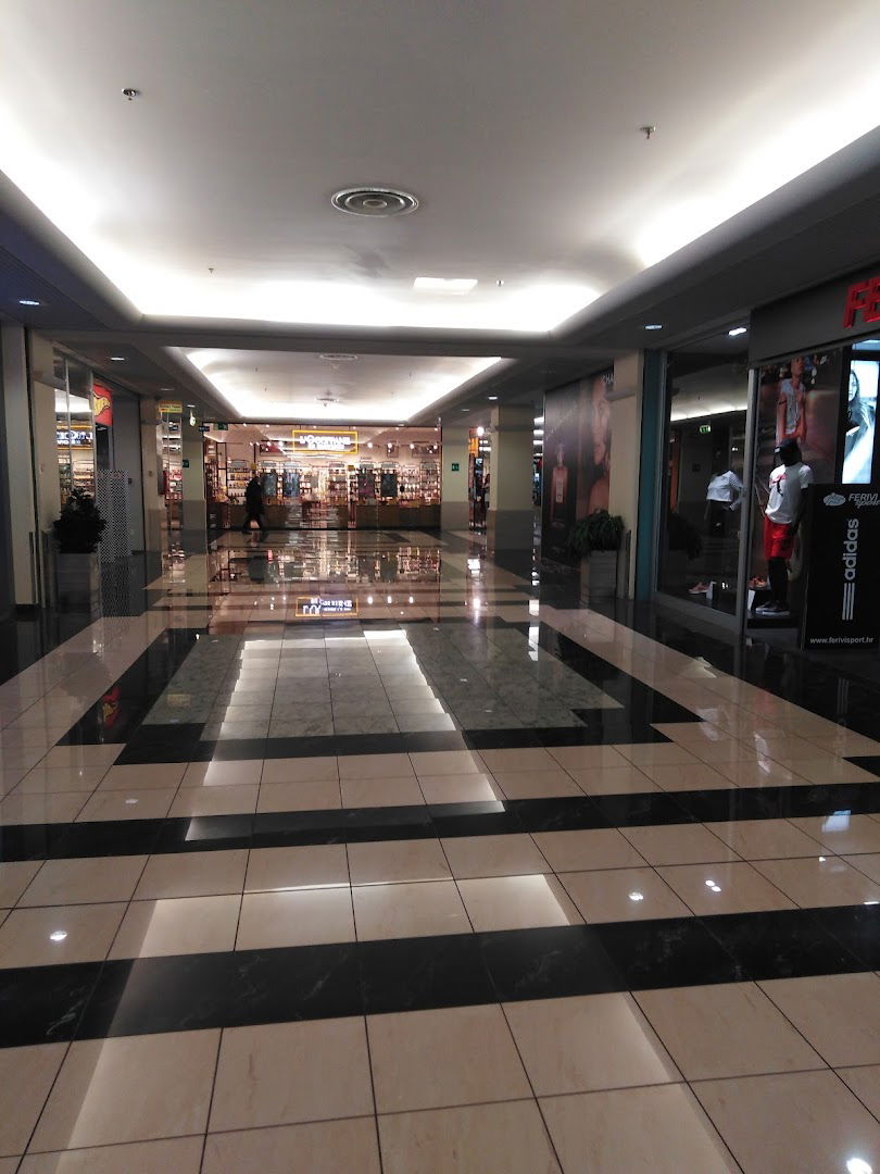 SIMPLE - Tower Center Rijeka