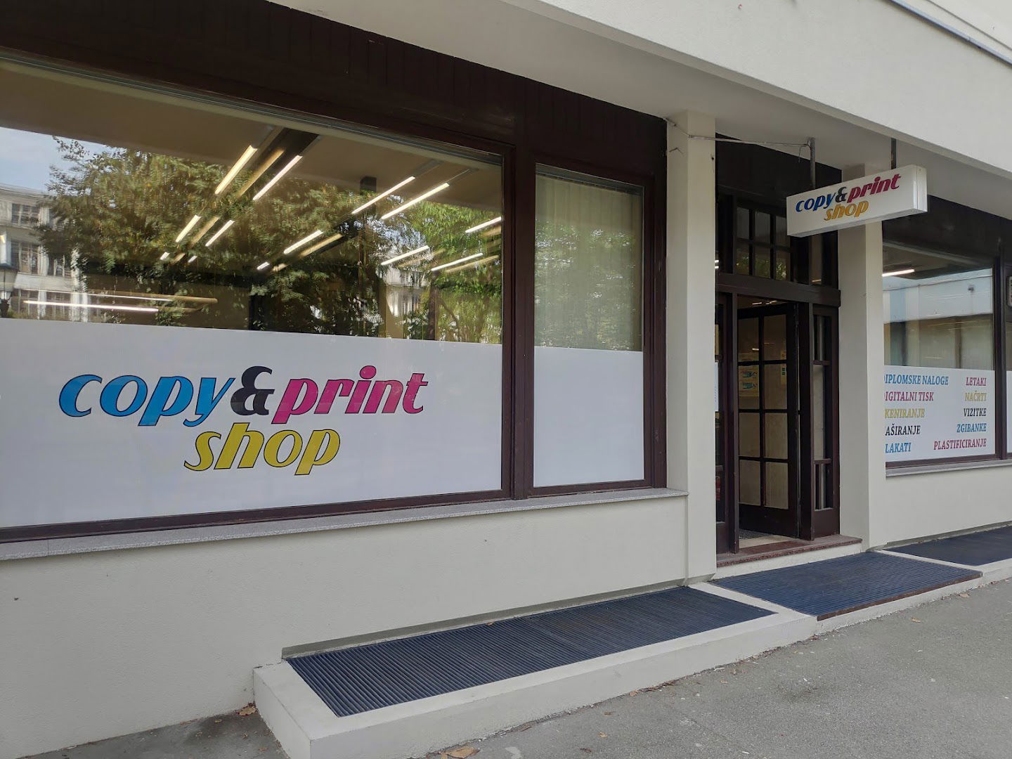 COPY & PRINT SHOP