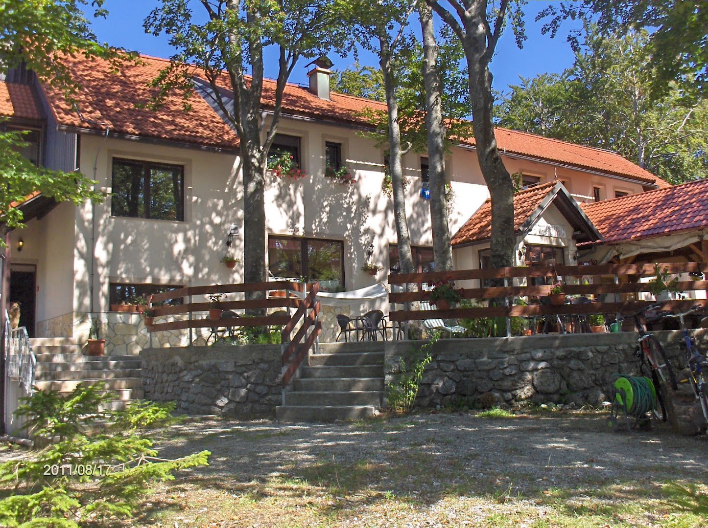 Petehovac, Mountaineering Center