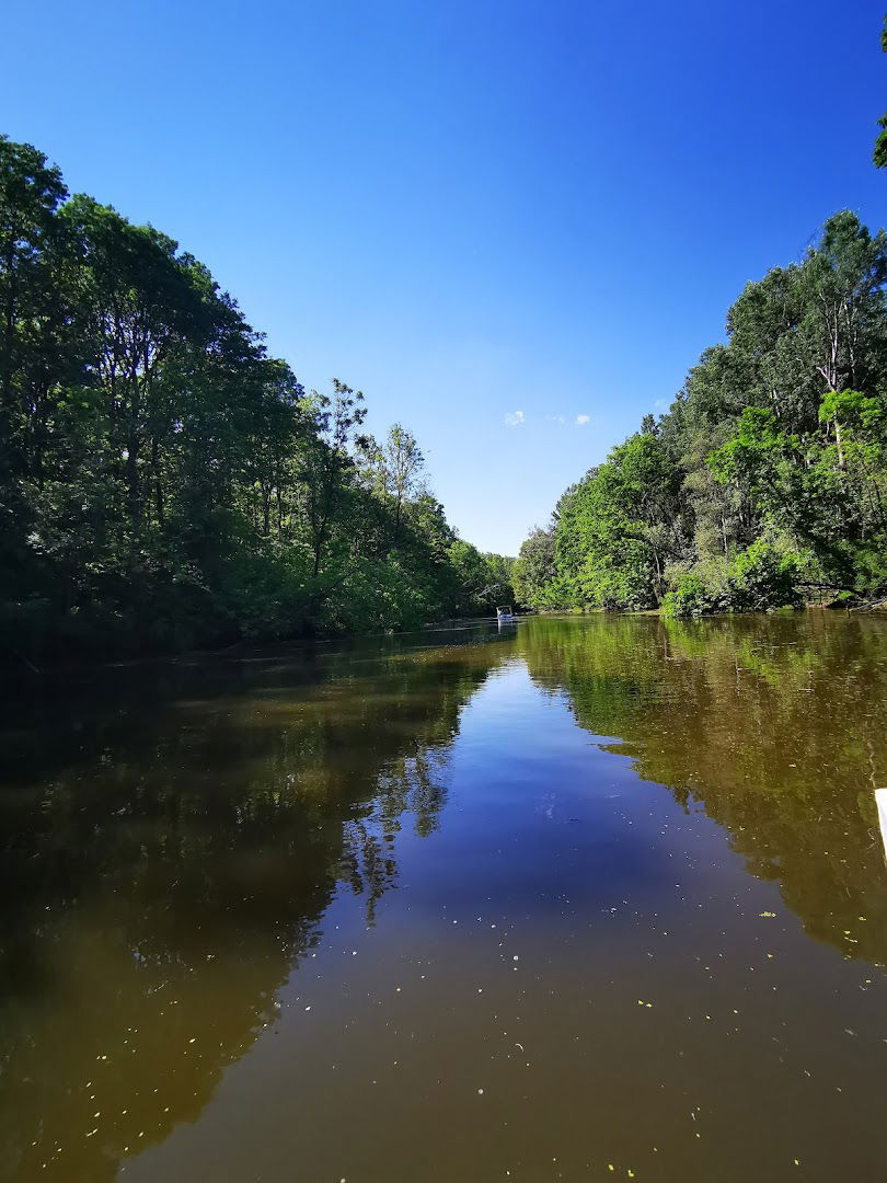 Pristanište, čamci na solarni pogon