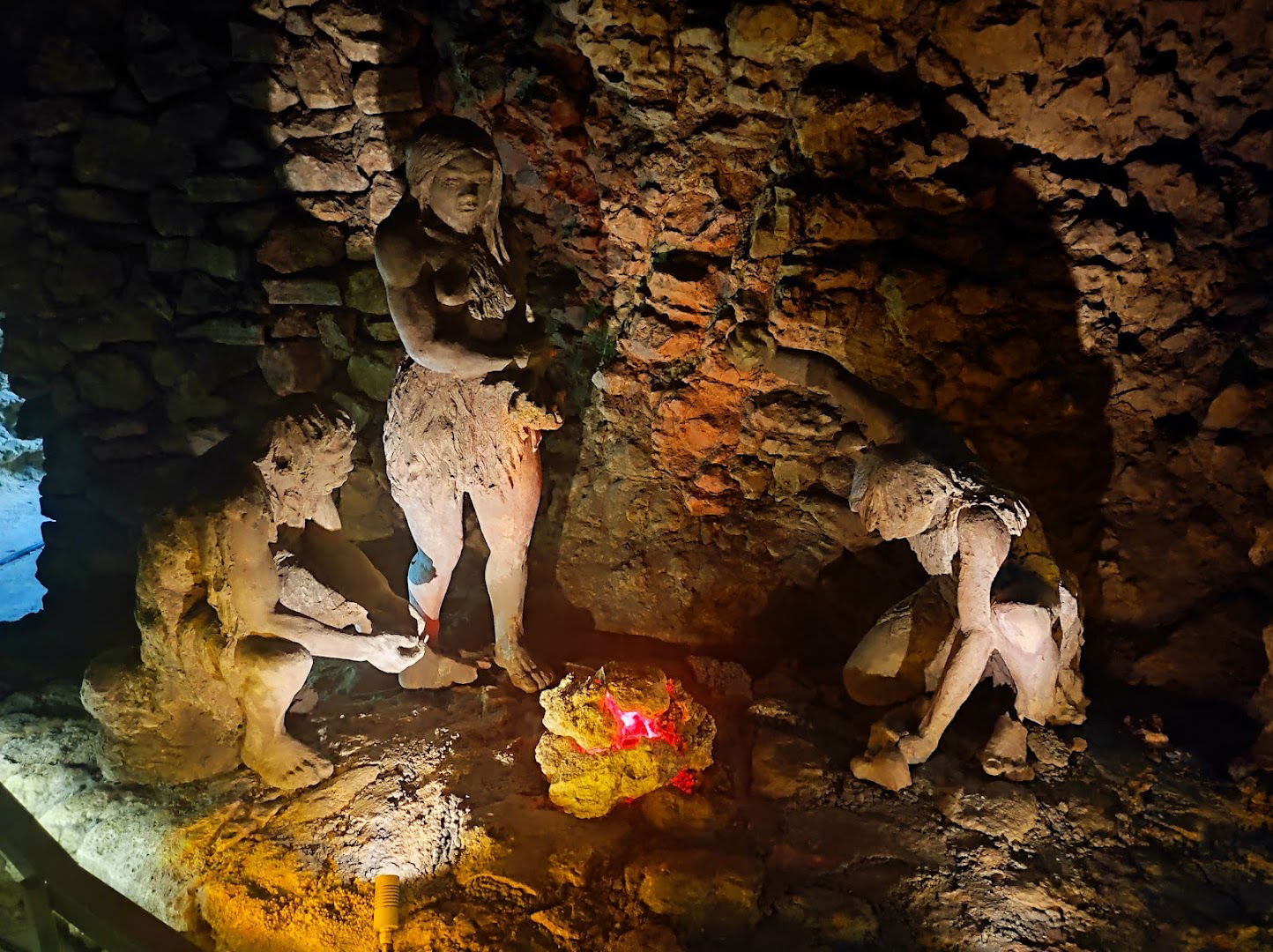 Risovača Cave