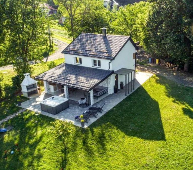 Holiday House Greenwood 84