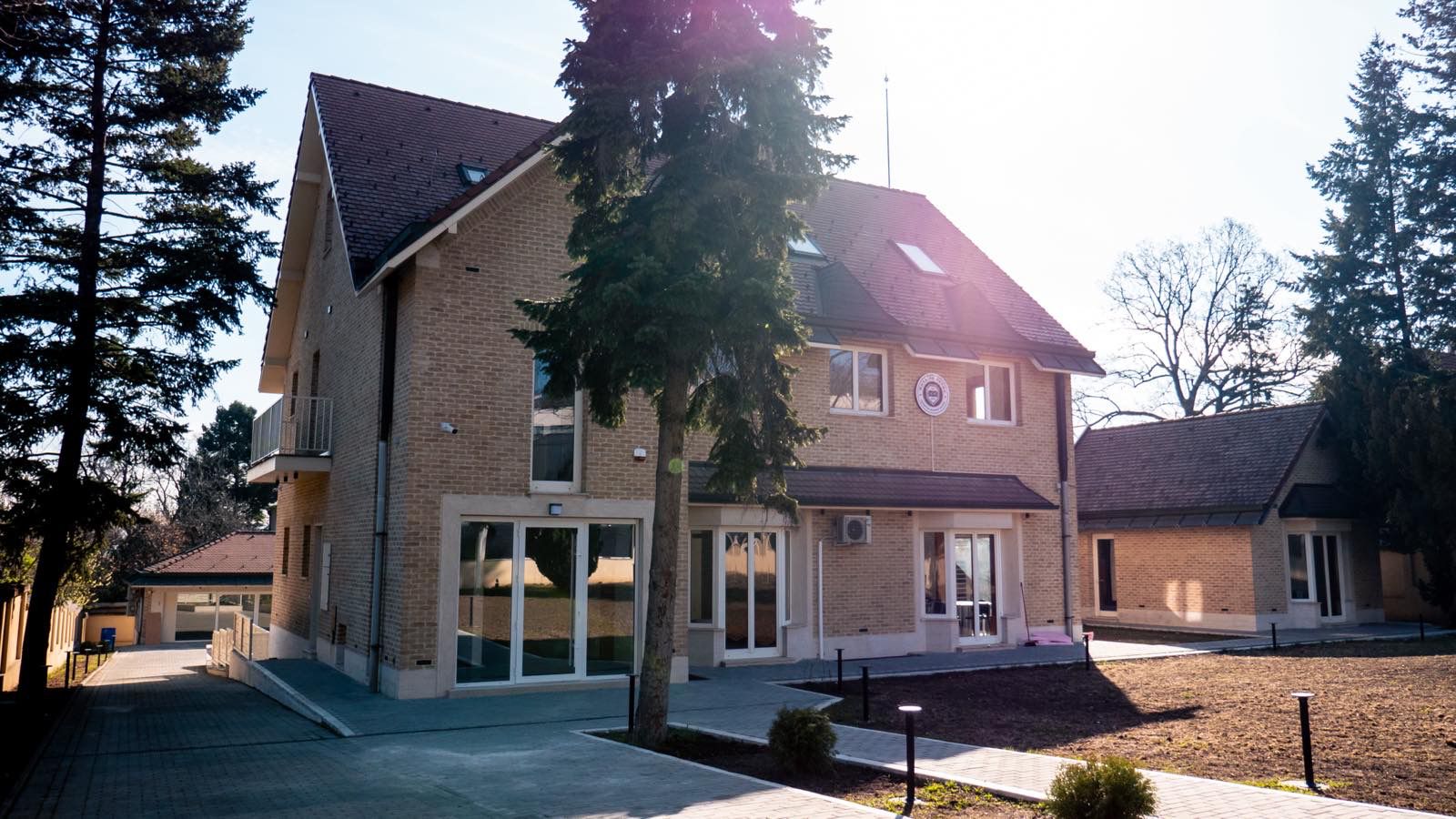 Privatna osnovna škola "Mihajlo Pupin"