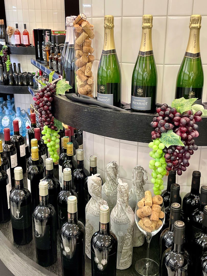 Rosetta Grocery Store