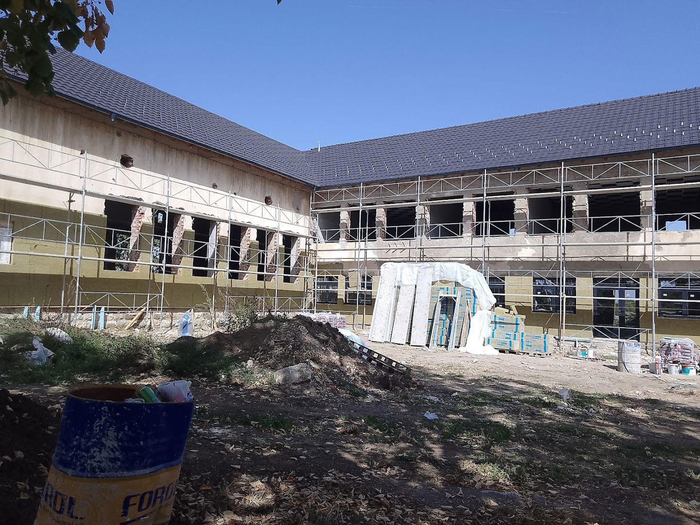 ОШ "КАРАЂОРЂЕ"