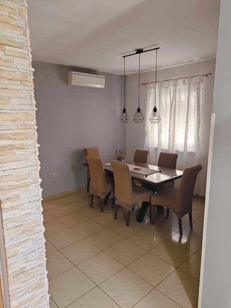 Home Holiday Petrcane