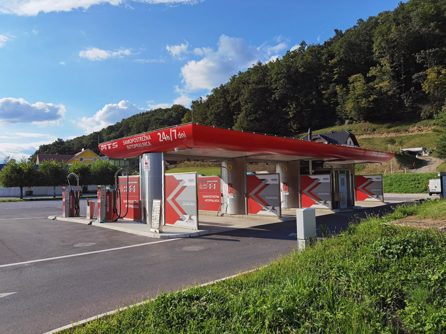 Samopostrežna Avtopralnica