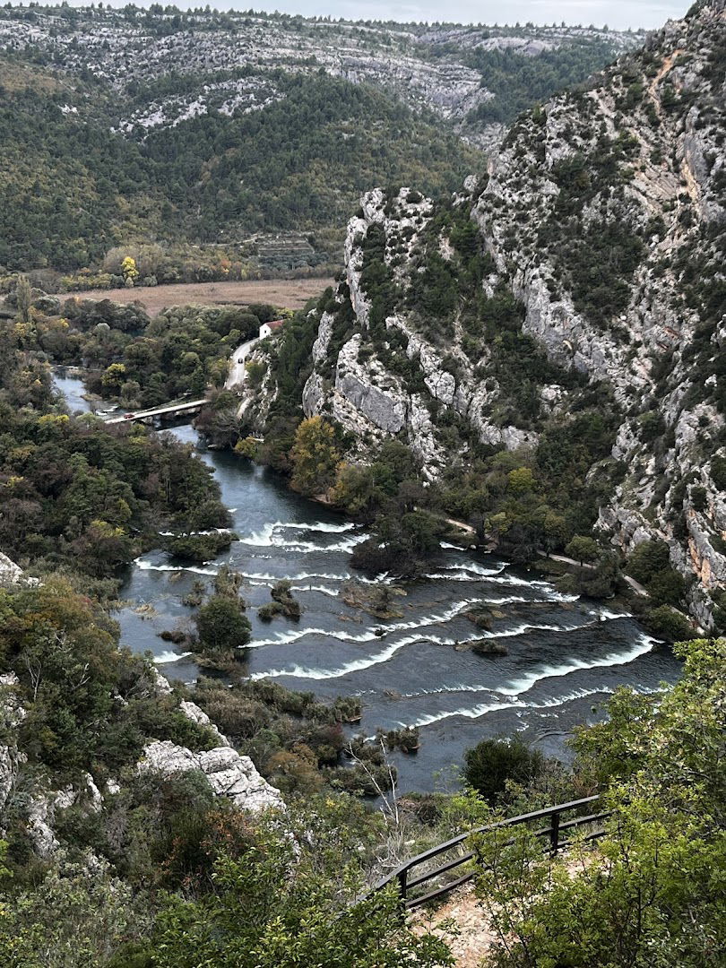 Educational Walking Trail Roski Slap