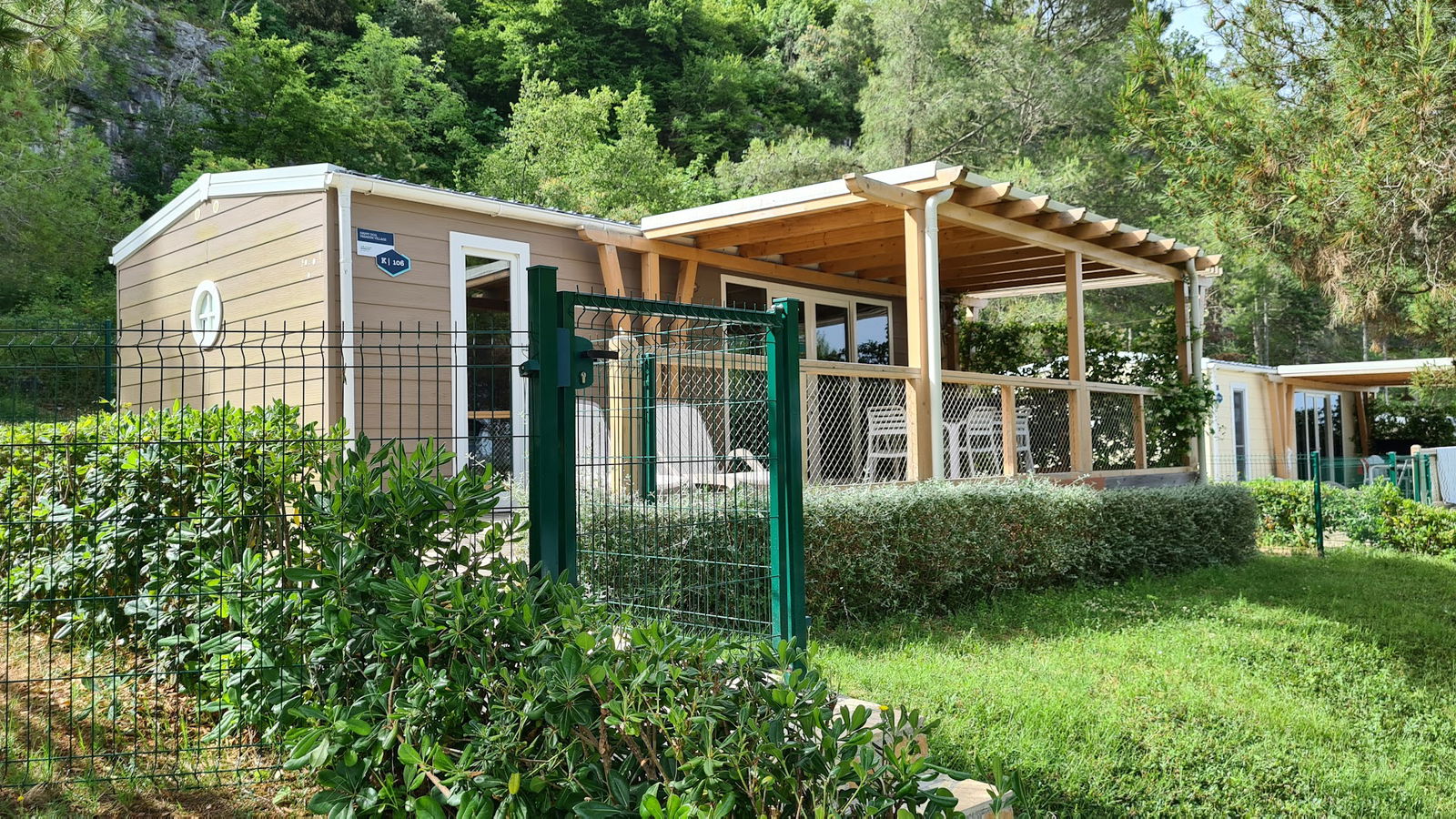 HAPPY DOG premium village