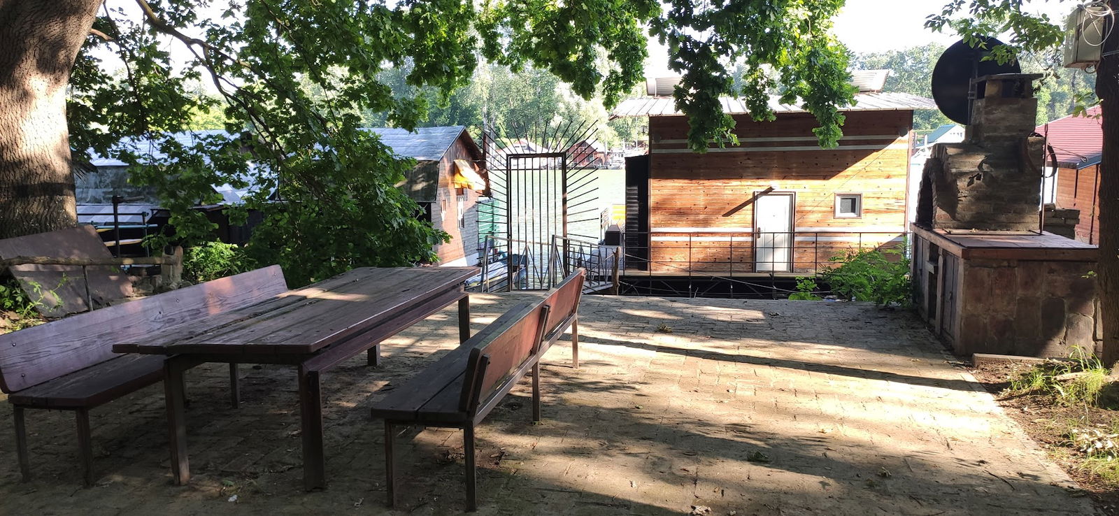 Шпиц Ада Међице