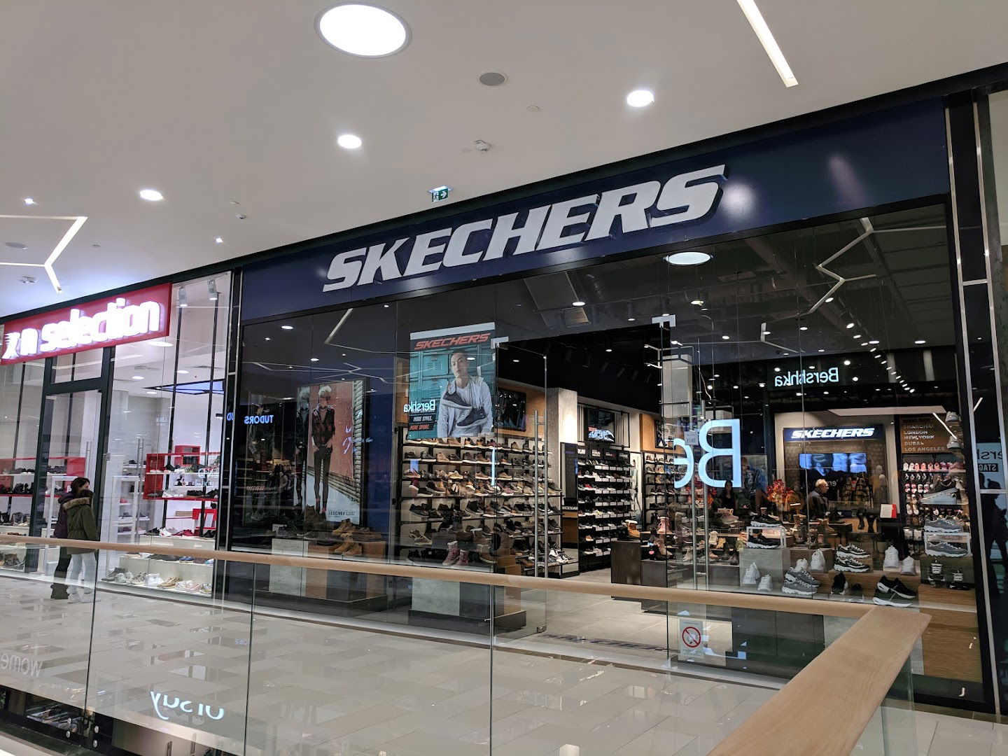 Skechers
