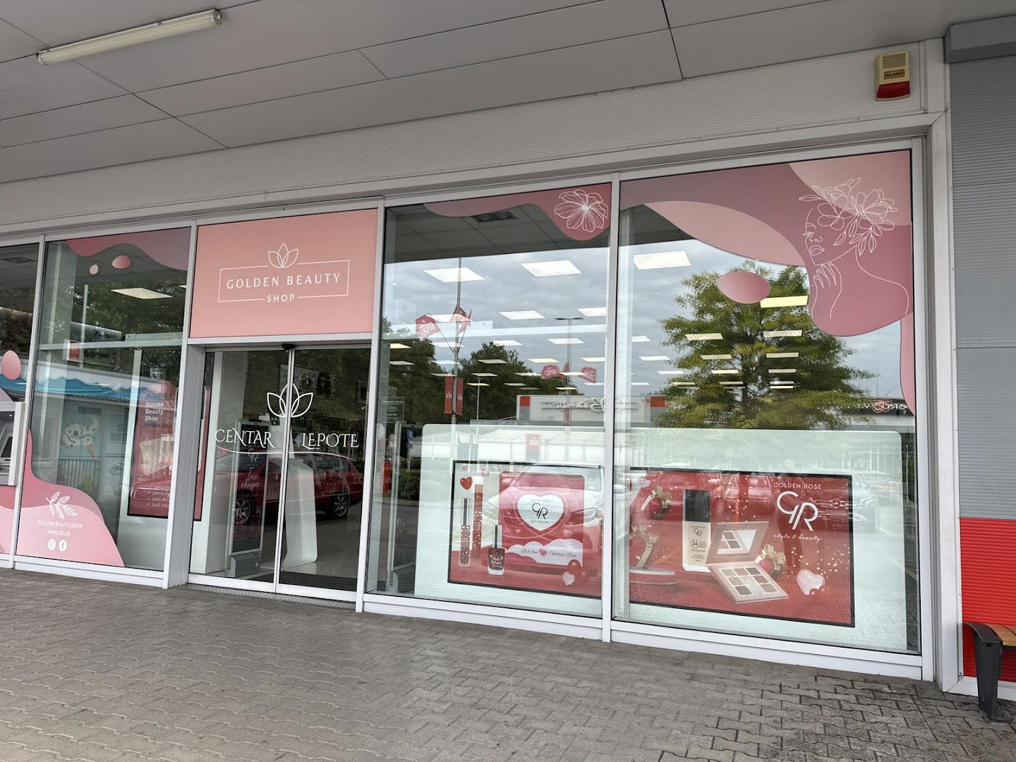 Golden Beauty Shop - TC BIG Pancevo