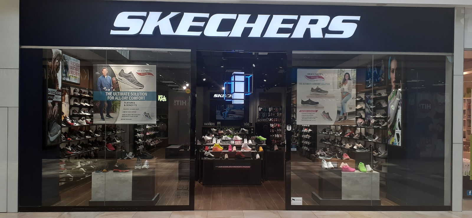 Skechers