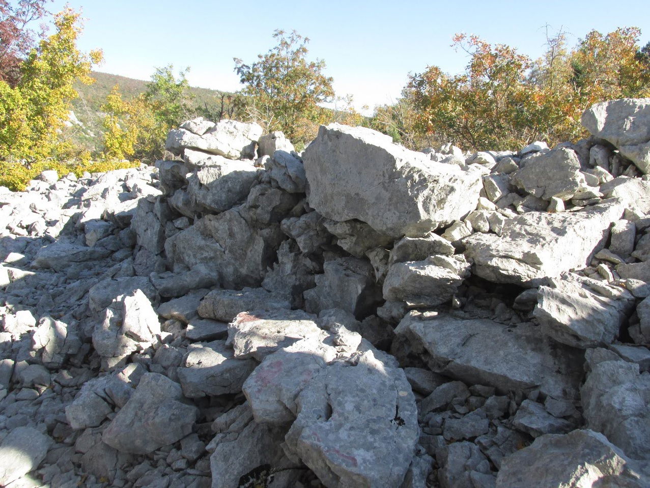 Illyrian proto-pyramid and megalithic walls