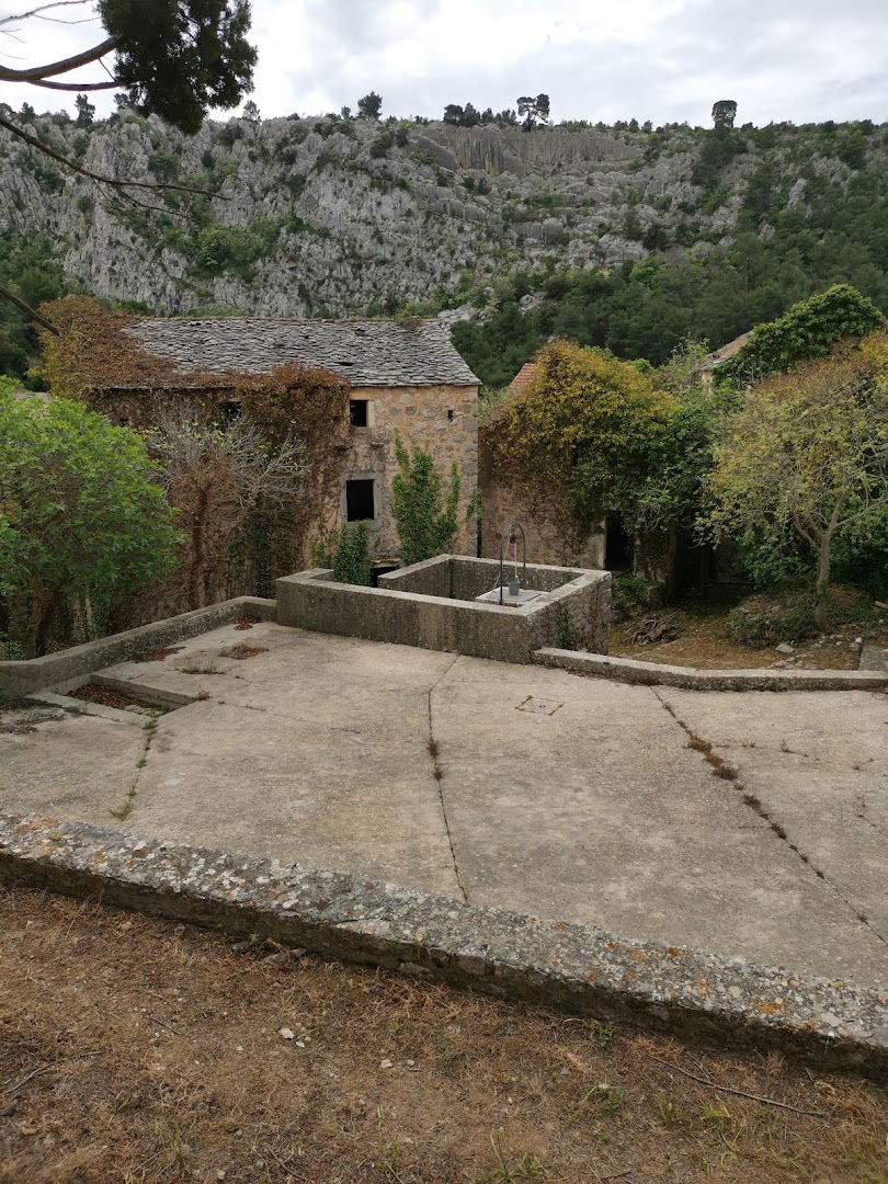 Malo Grablje cemetery