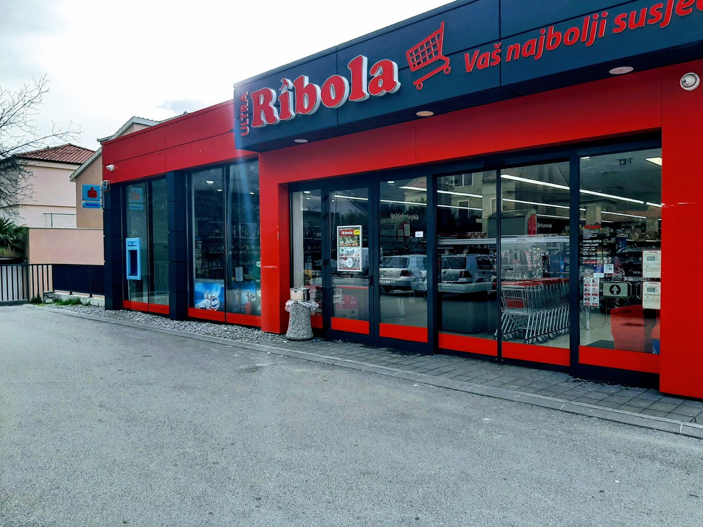 Ribola 9 Supermarket