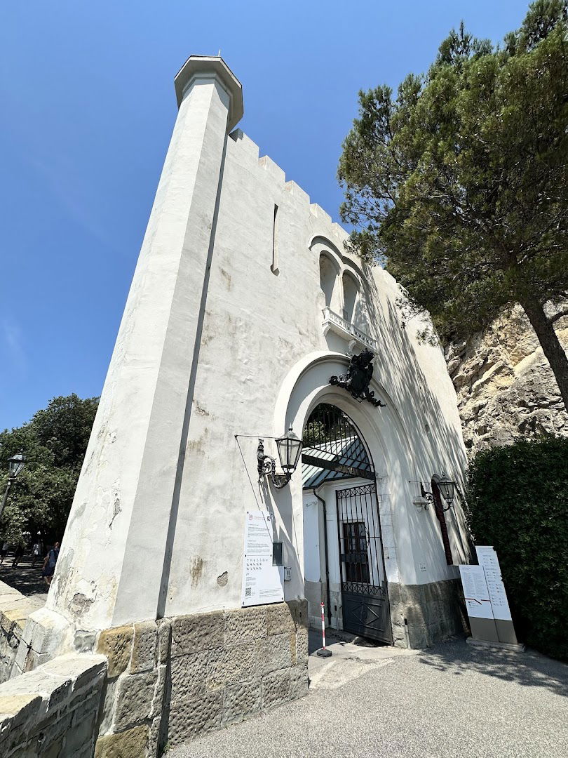 Door of the Bora wind