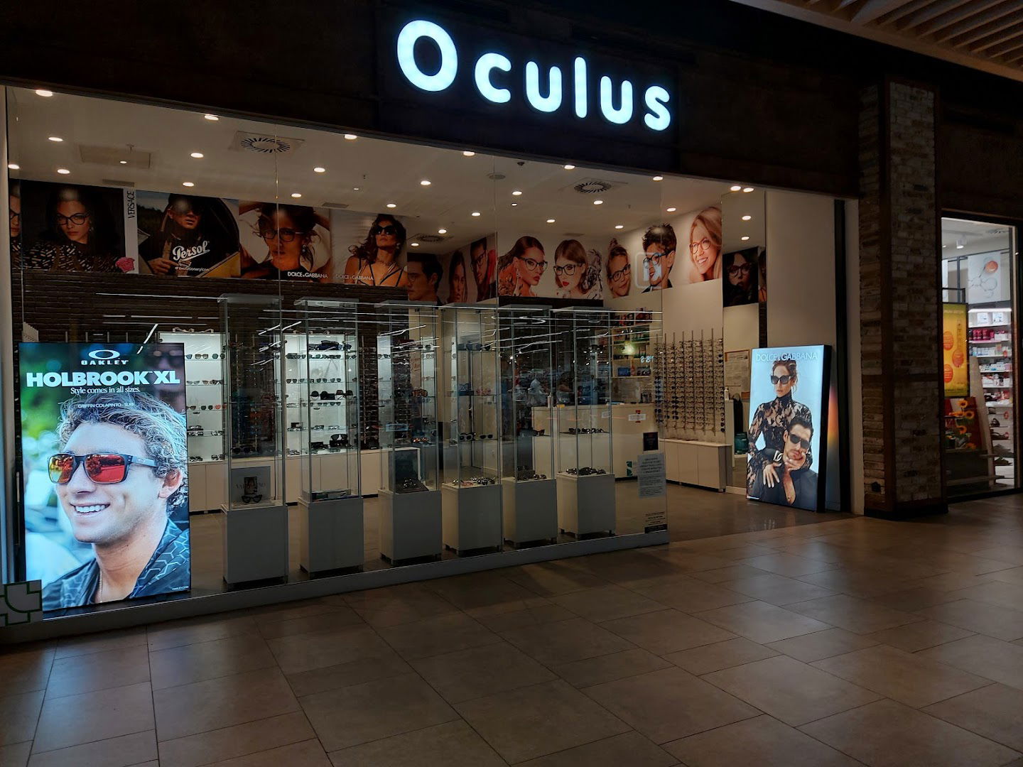 Oculus optika TC Galerija