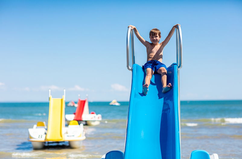 Noleggio pedalò Meotto Lignano (sport di mare)
