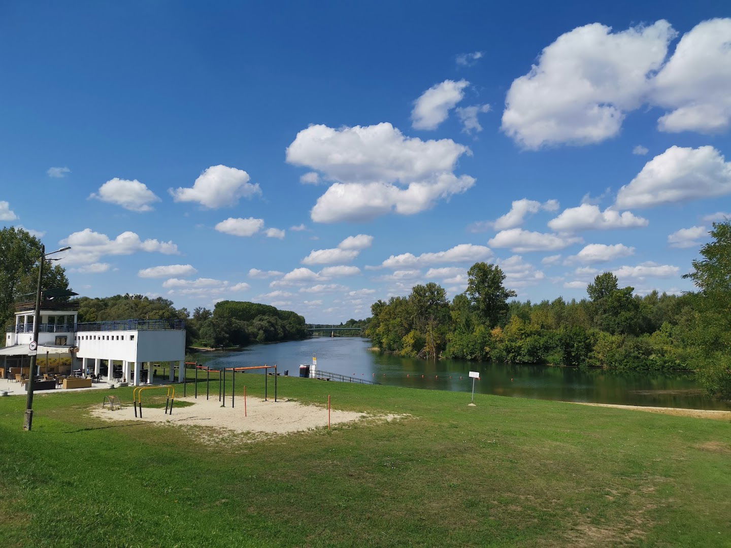 Gradska plaža i kupalište Petrinja