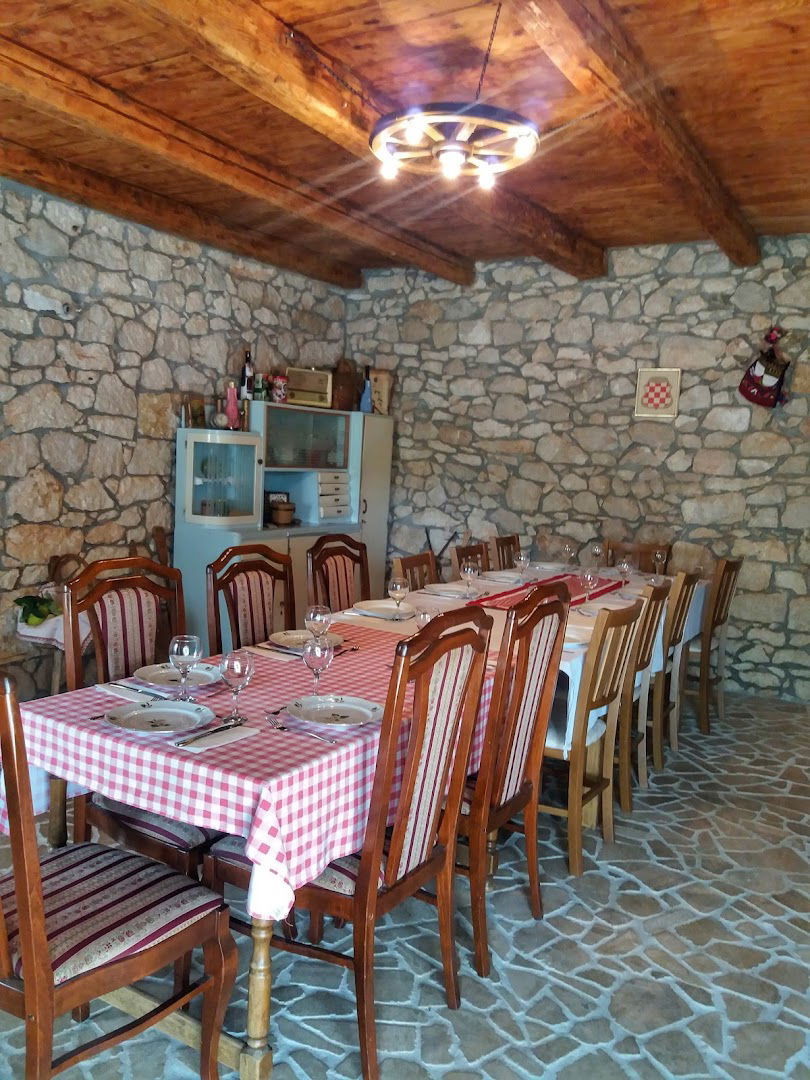 Konoba "Izba" - Tomić