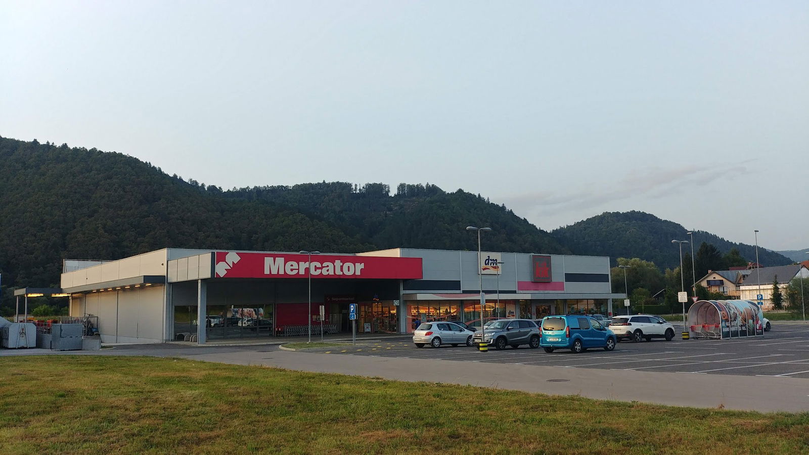 Poslovni sistem Mercator d.d., poslovna enota 106373 supermarket Litija