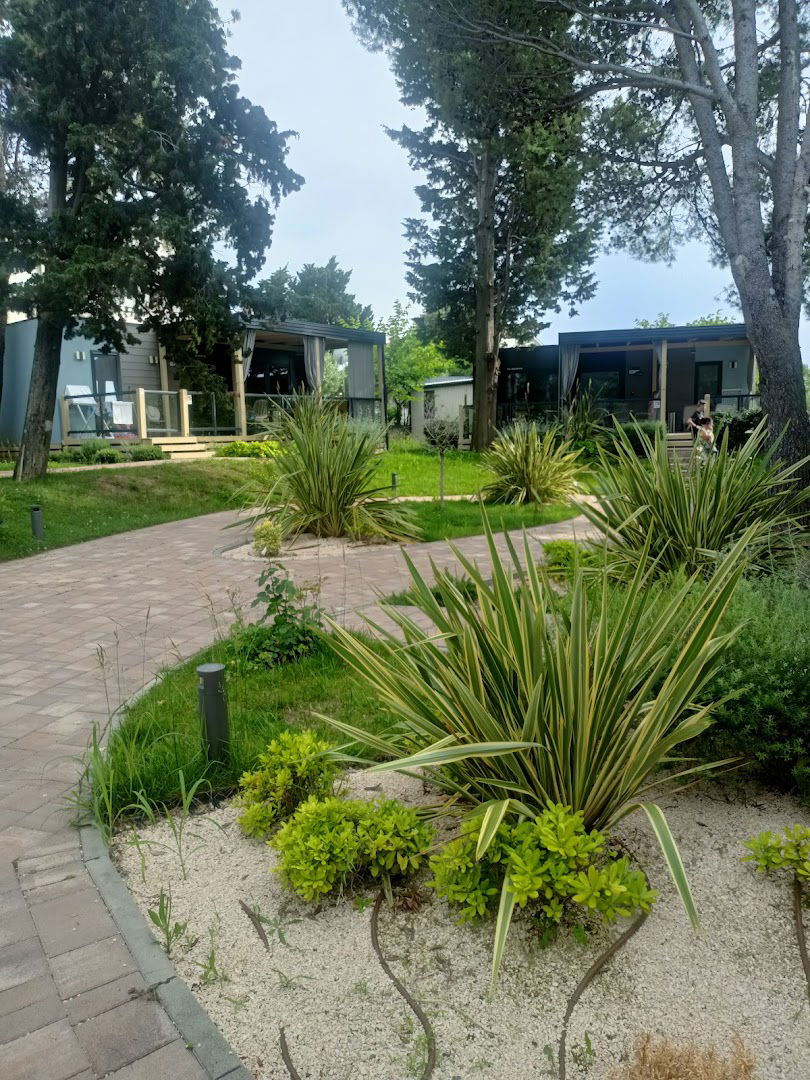 Victoria Mobile Home