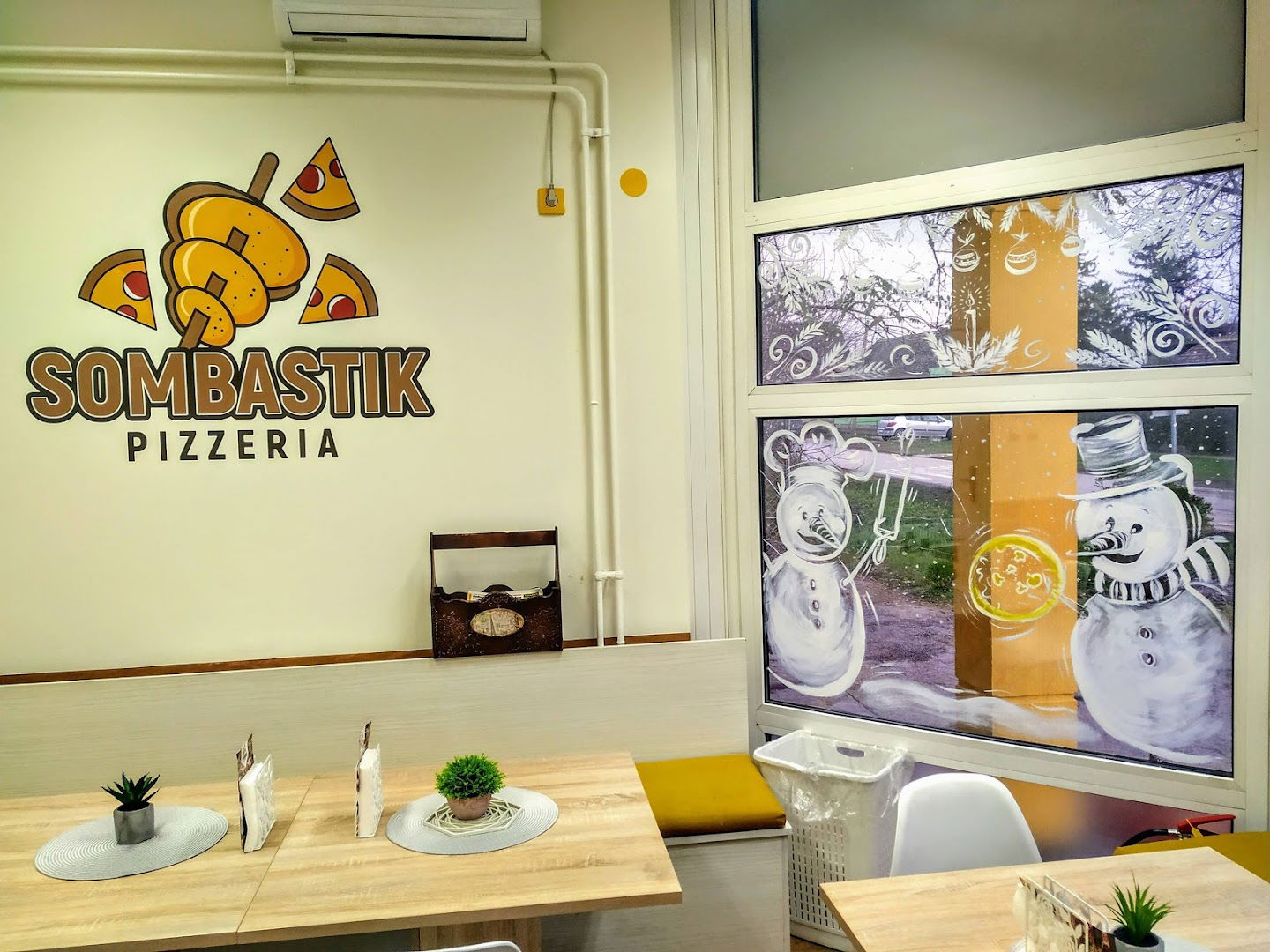 Pizzeria Sombastik Rumenka