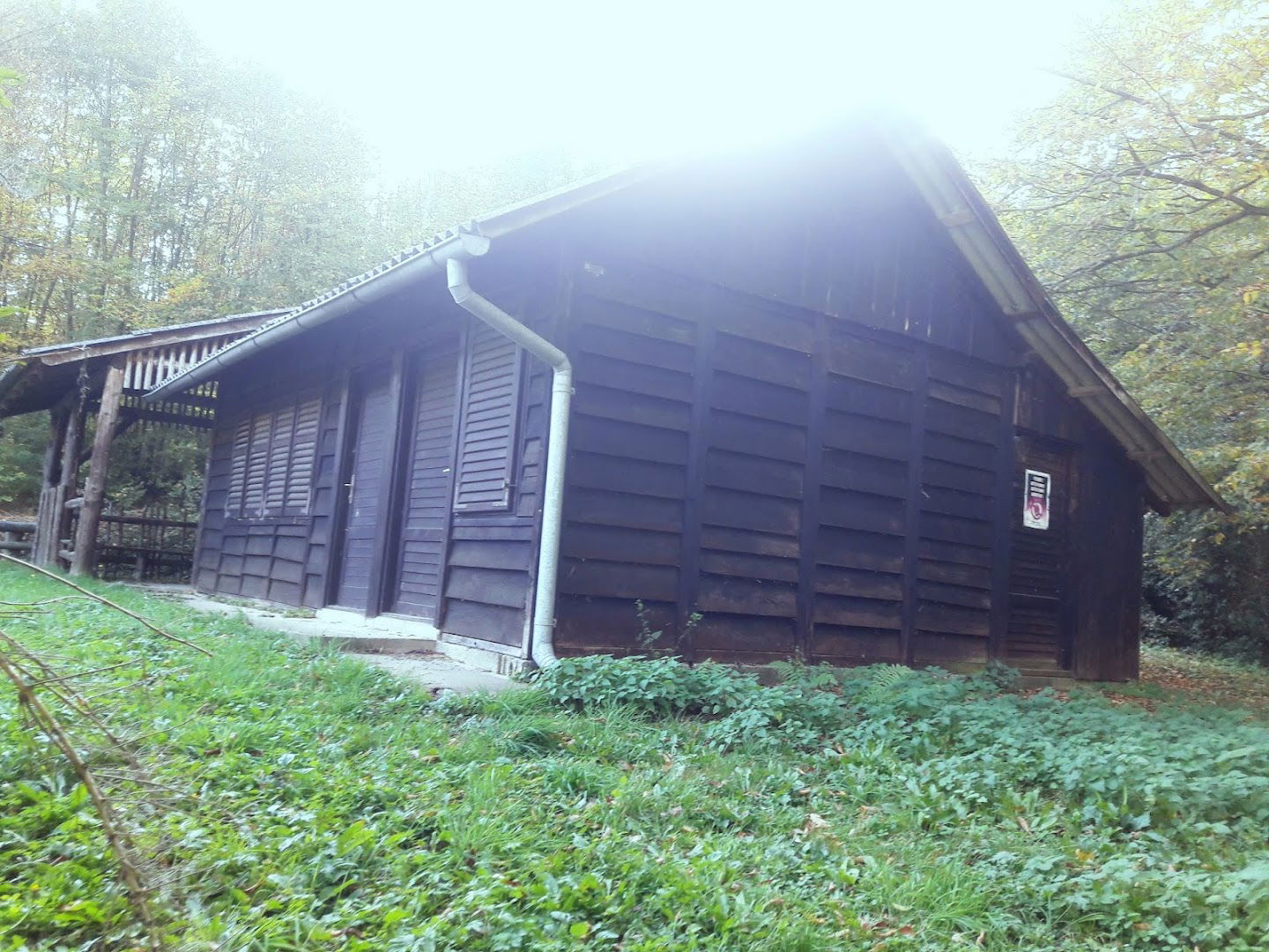 Lugarnica Petrov dol