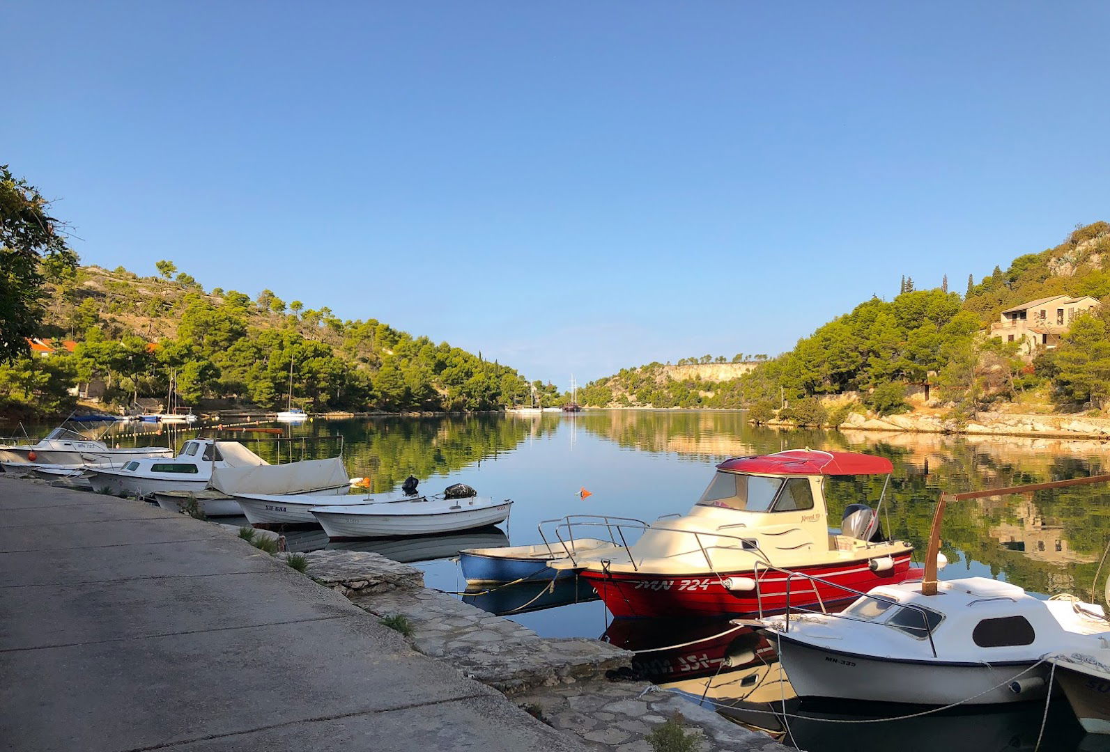 Harbour View, Bobovisca