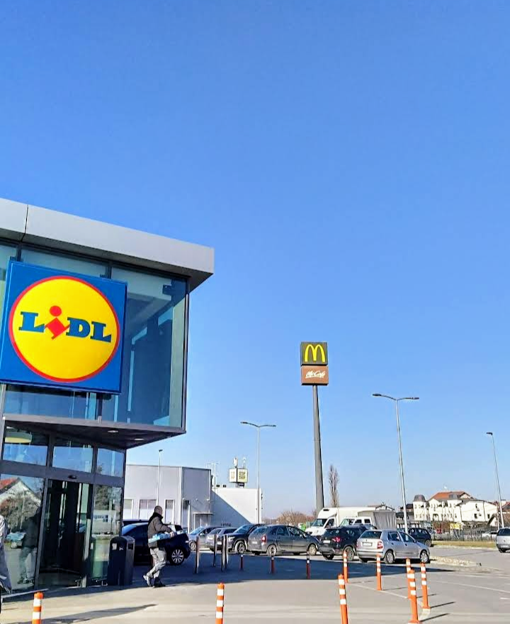 Lidl Parking