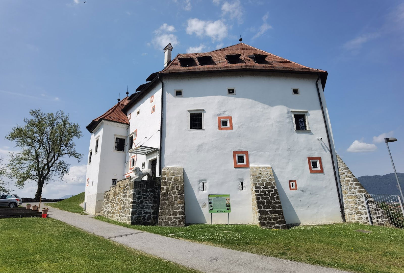 Občinska knjižnica Polzela