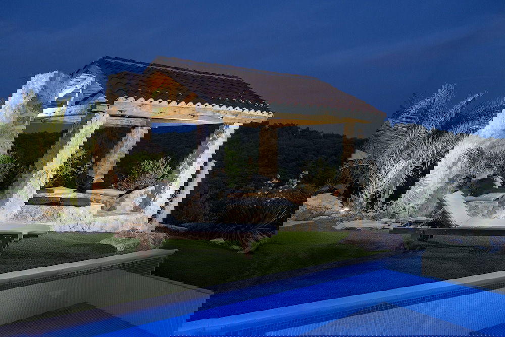 Luxury Villa Sea Seeker with Pool