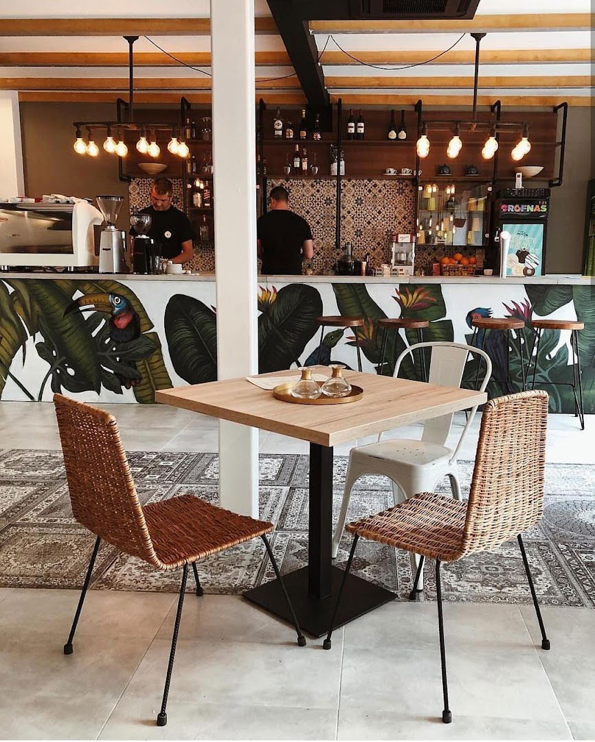 Liberté Beograd - Cafe et Jeux