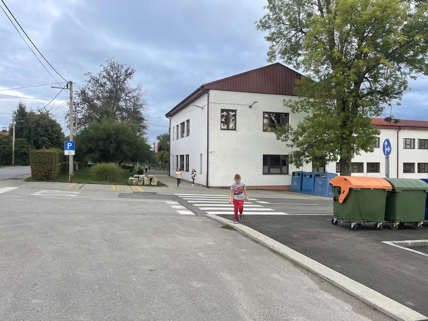 Elementary school Sv. Petar Orehovec