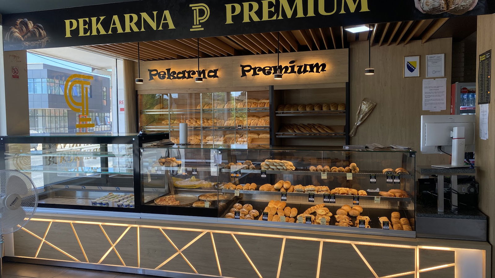 PEKARA PREMIUM