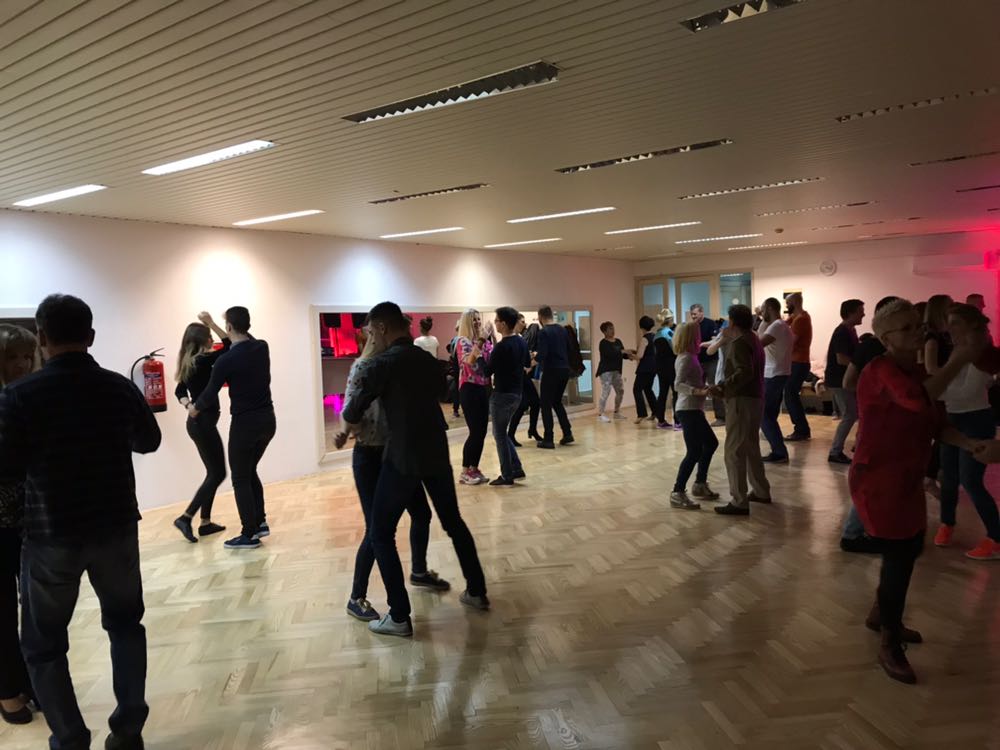 Plesna škola Dansel by Elio Bašan