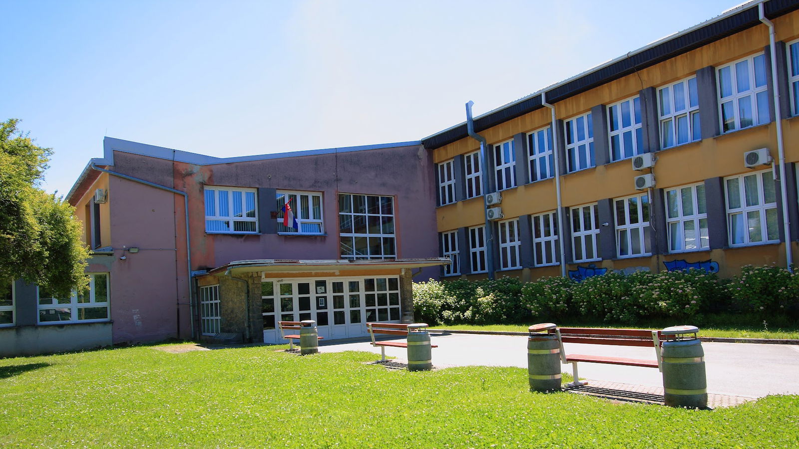 High school Viktorovac