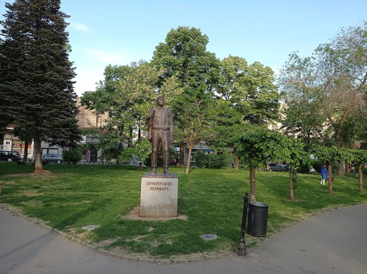 Spomenik Crnotravcu neimaru