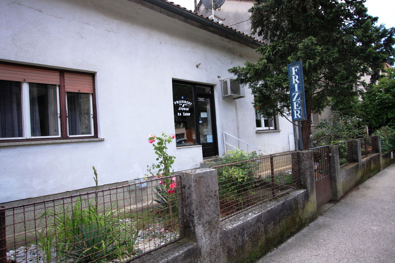 Frizerski studio za žene ˝I˝