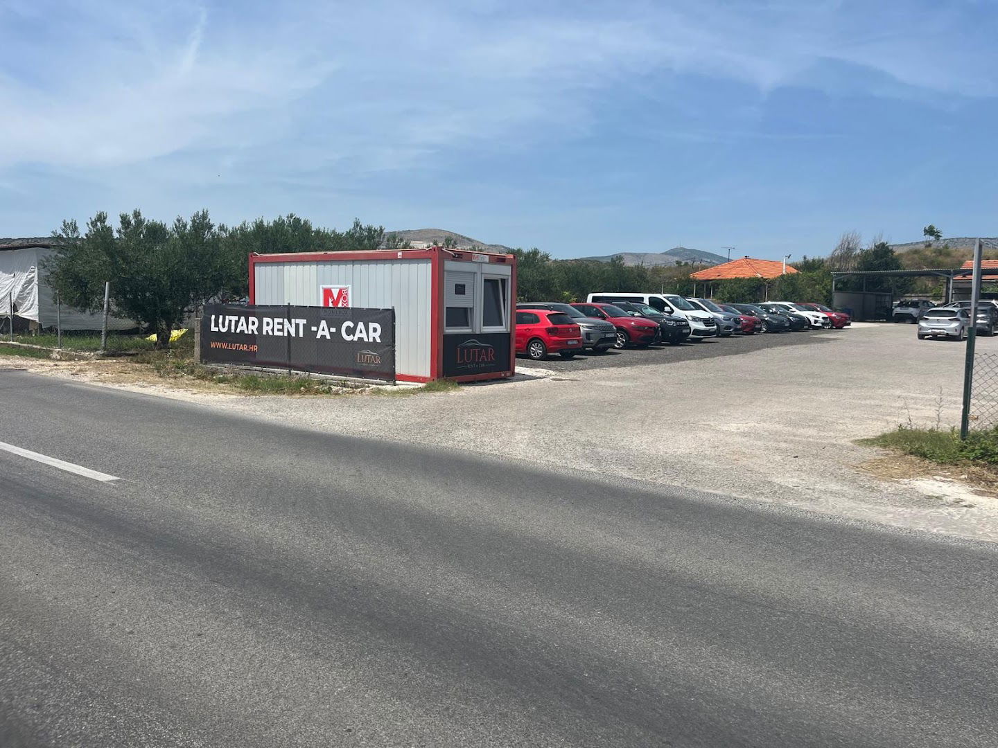 LUTAR rent a car - Split Airport