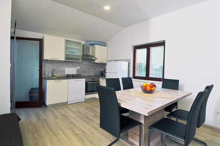 APARTMANI DALMATIAN BILICE