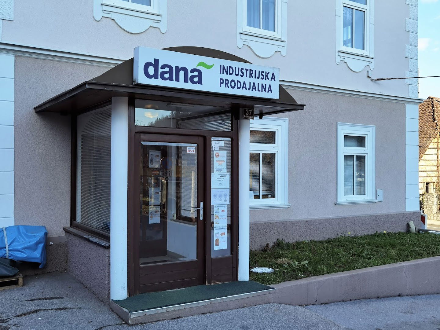 Dana industrijska prodajalna Andrej Jamšek s.p.