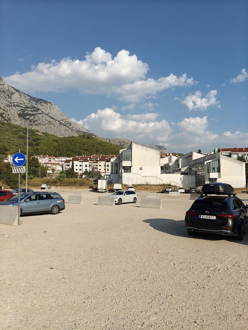 Makarska Parking