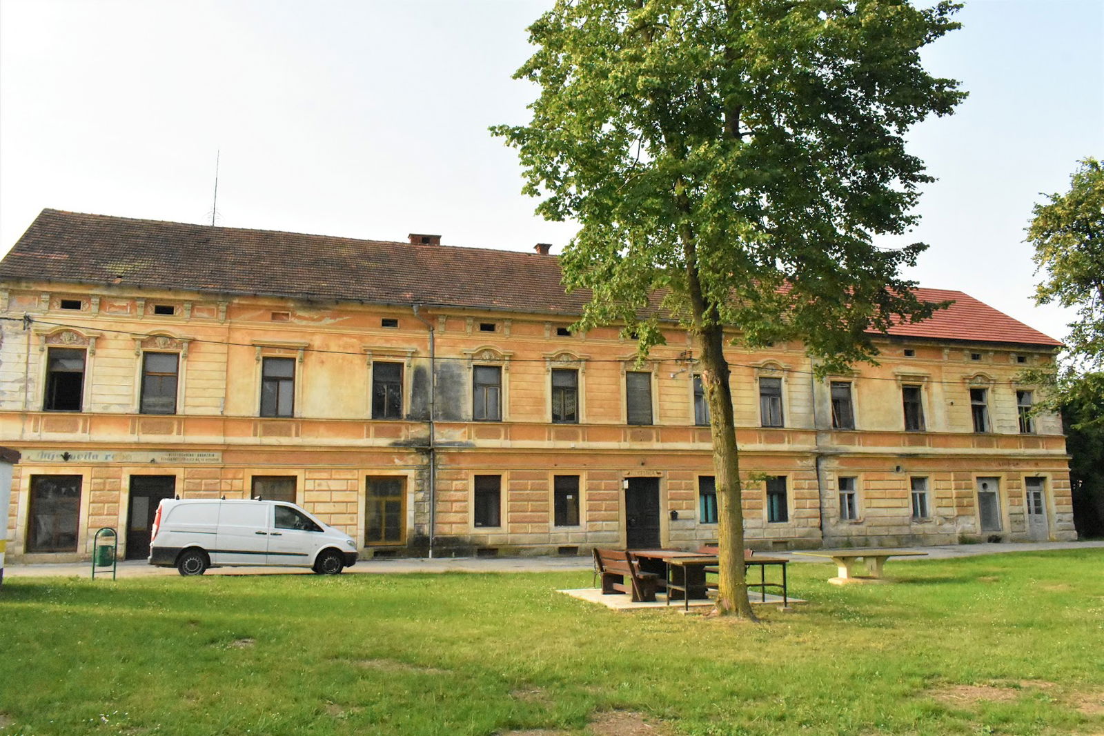 Kurija u Dubravi Križovljanskoj