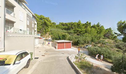 Bikini Dive Parking lot