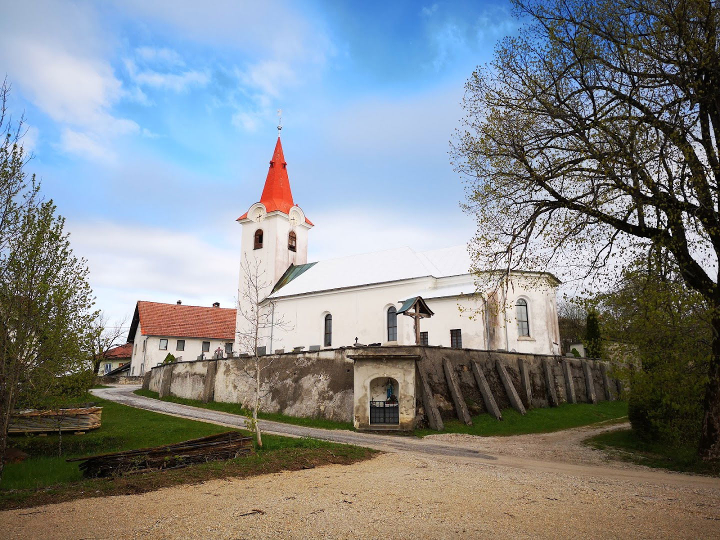 Župnija Sv. Vid nad Cerknico