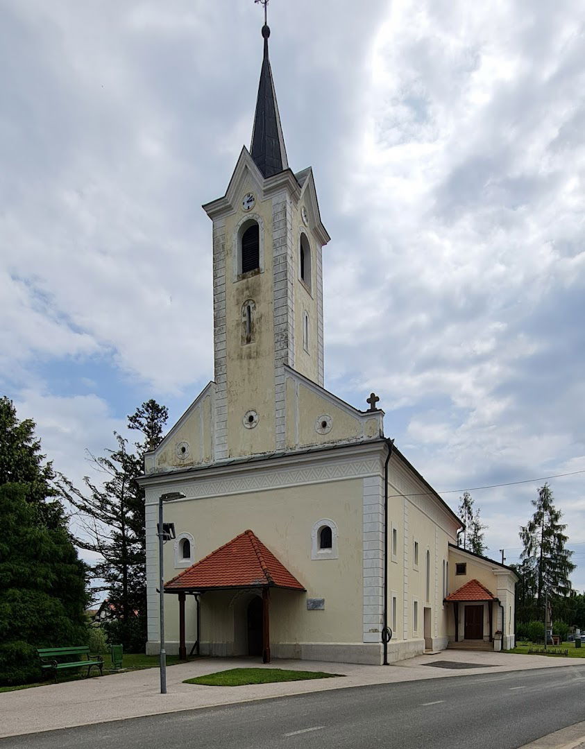 Župnijska cerkev sv. Martina, sv. Antona Padovanskega in sv. Roka